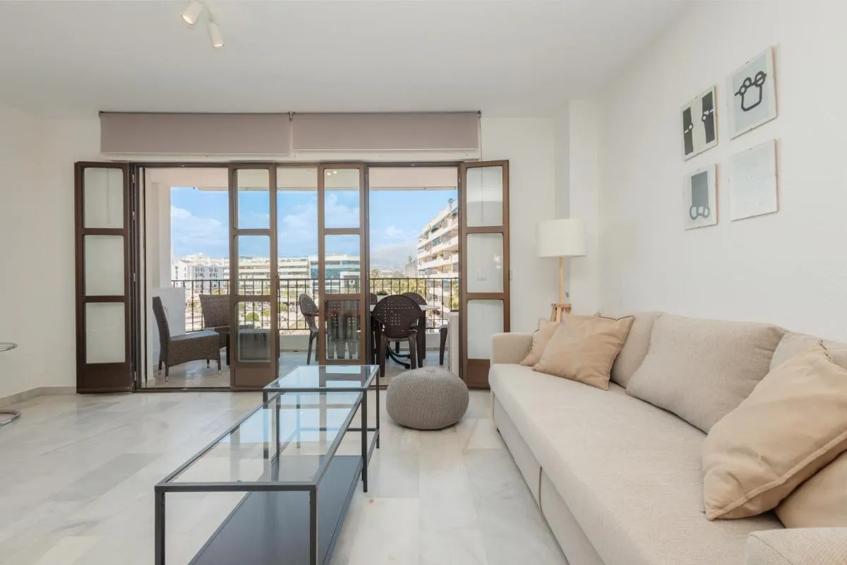 Image 3 of Holiday apartment, with parking space, in the heart of puerto Banus