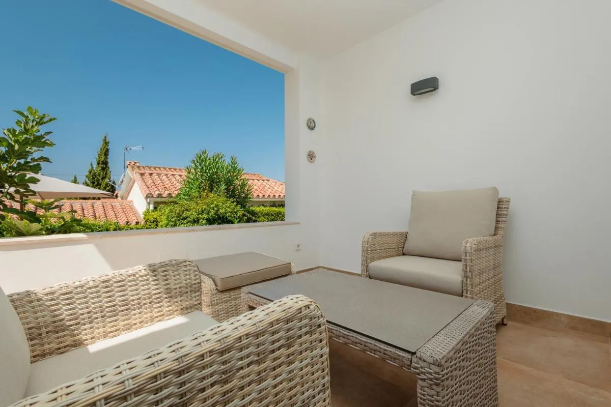Image 6 of Holiday home with large sunny terrace, Costabella