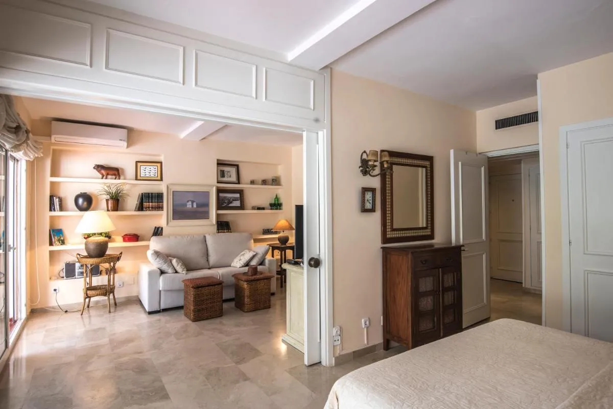 Image 2 of Jardines del Mar Marbella