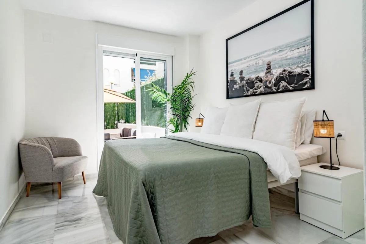 Image 3 of LCR1- Lovely ground floor apartment, Puerto Banus