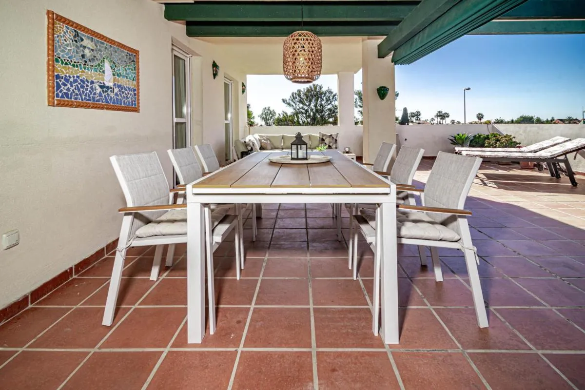 Image 6 of LCR4- Large 3 bed apt close to beaches