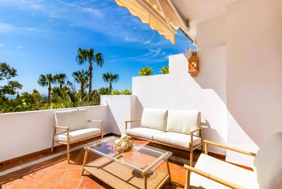 Image 4 of LUXURY PENTHOUSE WITH SEA VIEWS IN PUENTE ROMANO AREA, Marbella Golden Mile