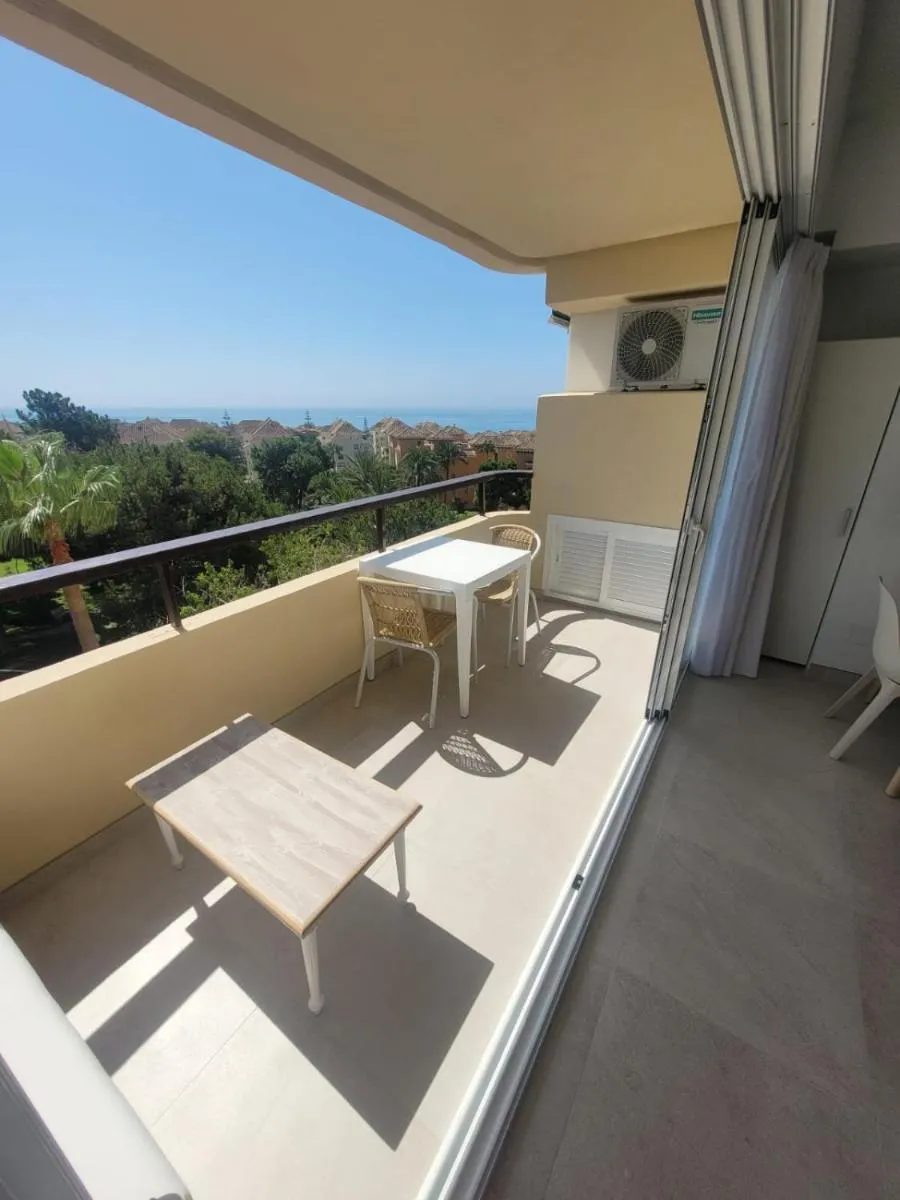 Image 4 of La suite del sol