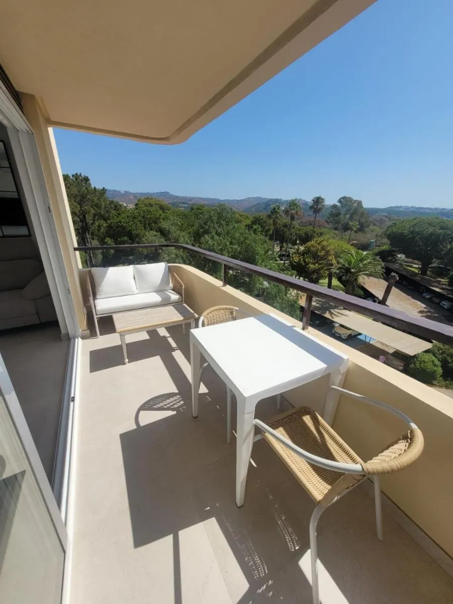 Image 5 of La suite del sol
