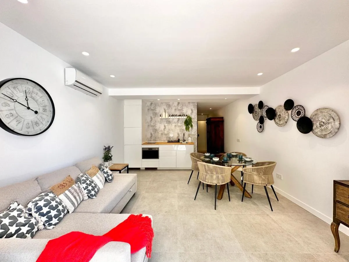 Image 3 of Loft 18 Beachfront Marbella Center
