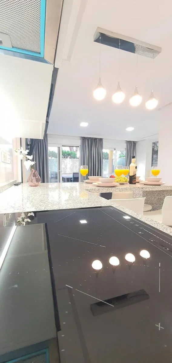 Image 5 of Lovely apartment on the beach in Marbella