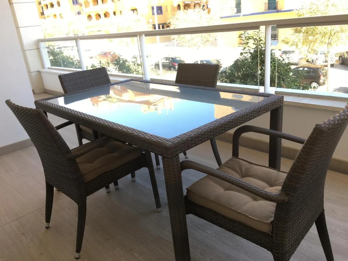 Image 3 of Lovely apartment perfect location
