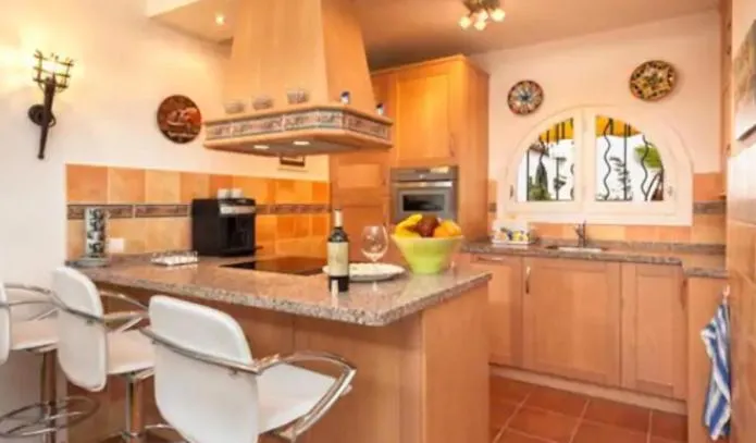 Image 2 of Lovely townhouse, swimming pool