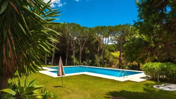 Image 4 of Lovely townhouse, swimming pool