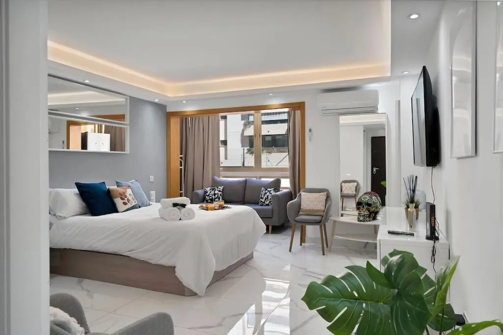 Image 2 of Lujoso estudio cerca del mar en Marbella centro – MARINO II 111