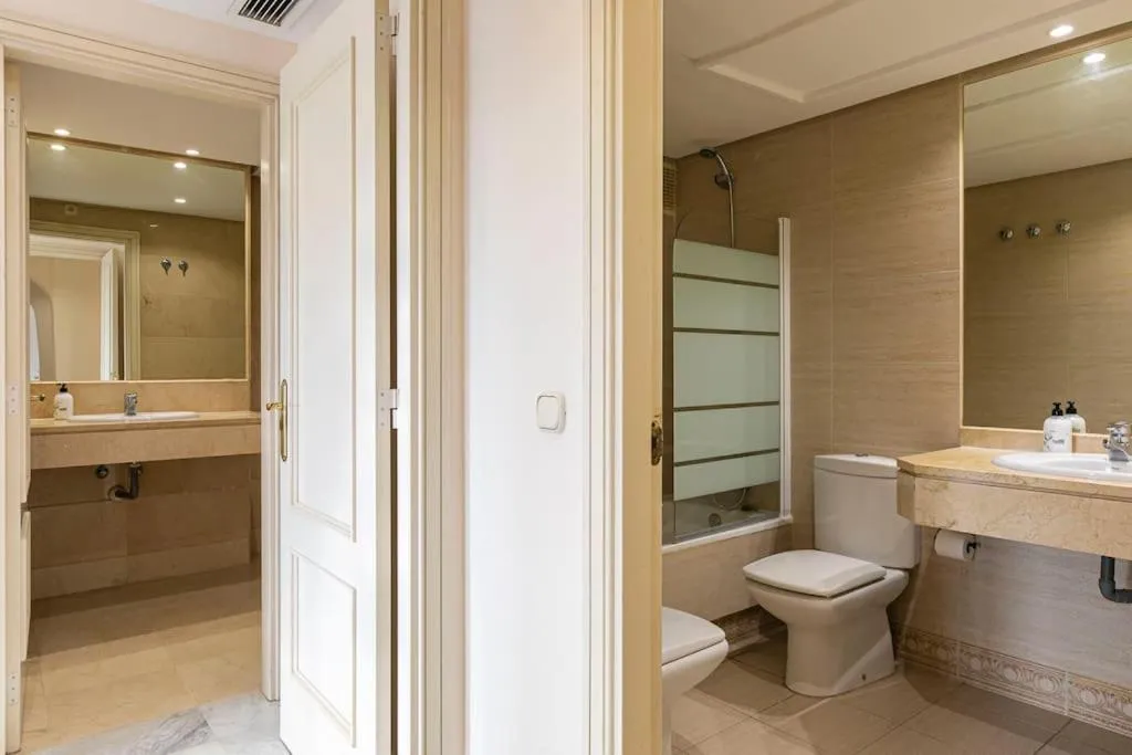 Image 6 of Luminous apartment Puerto Banus, 2 bedrooms and parking