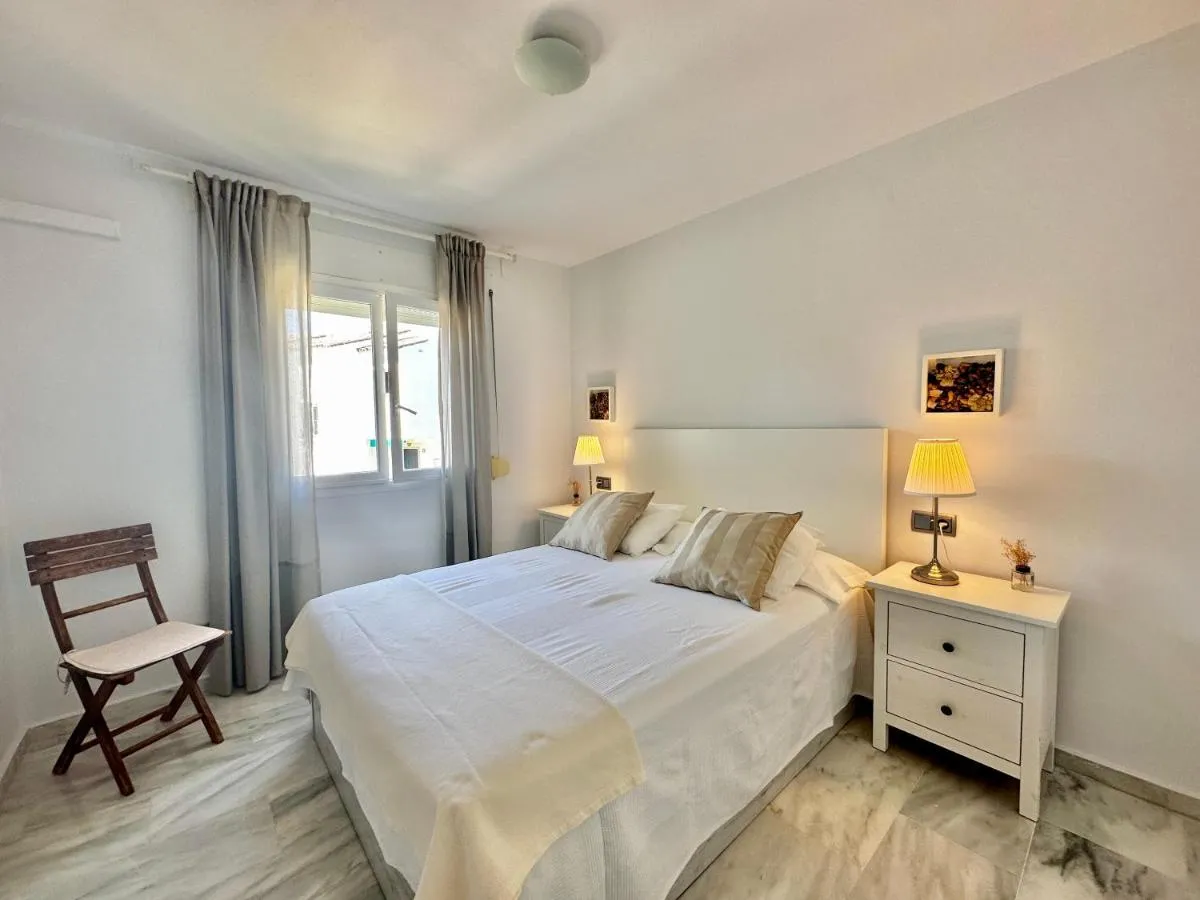 Image 2 of Lunamar beachfront with swimming pool, football, tennis, paddle and basketball courts – EaW Homes