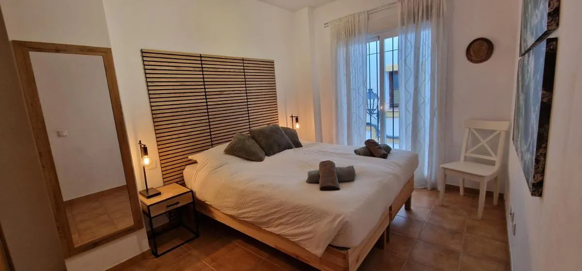 Image 2 of Luxe appartement, centrum Marbella, vlak aan zee!