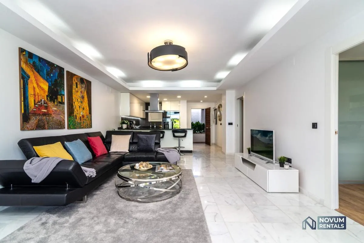 Image 5 of Luxurious Beachside in the Heart of Puente Romano