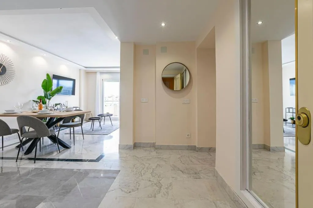 Image 1 of Luxurious apartment in Marina Banús, Puerto Banús