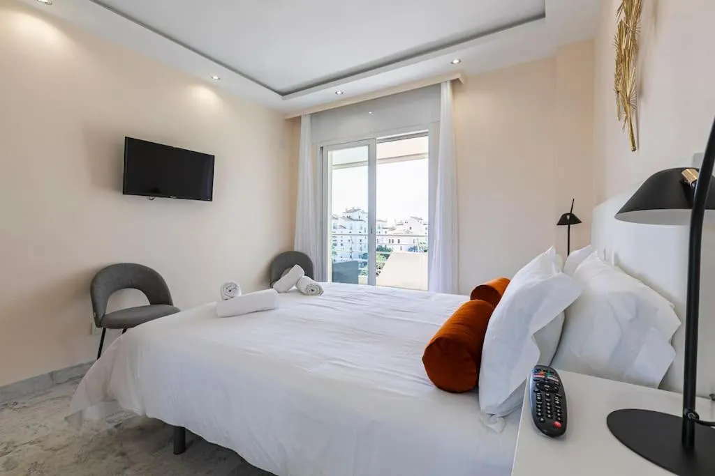 Image 5 of Luxurious apartment in Marina Banús, Puerto Banús
