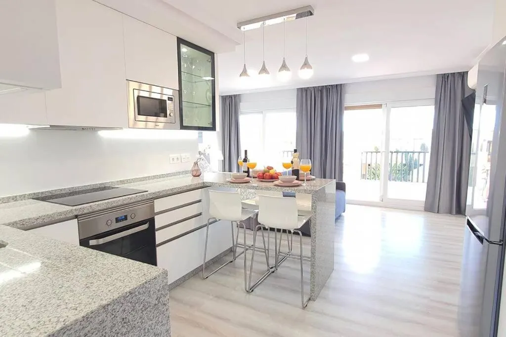 Image 2 of Luxury Apartment-Studio in Marbella!
