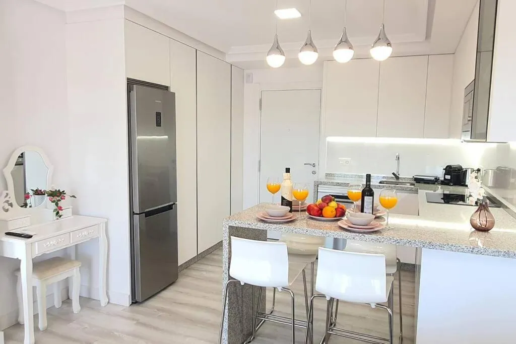 Image 3 of Luxury Apartment-Studio in Marbella!