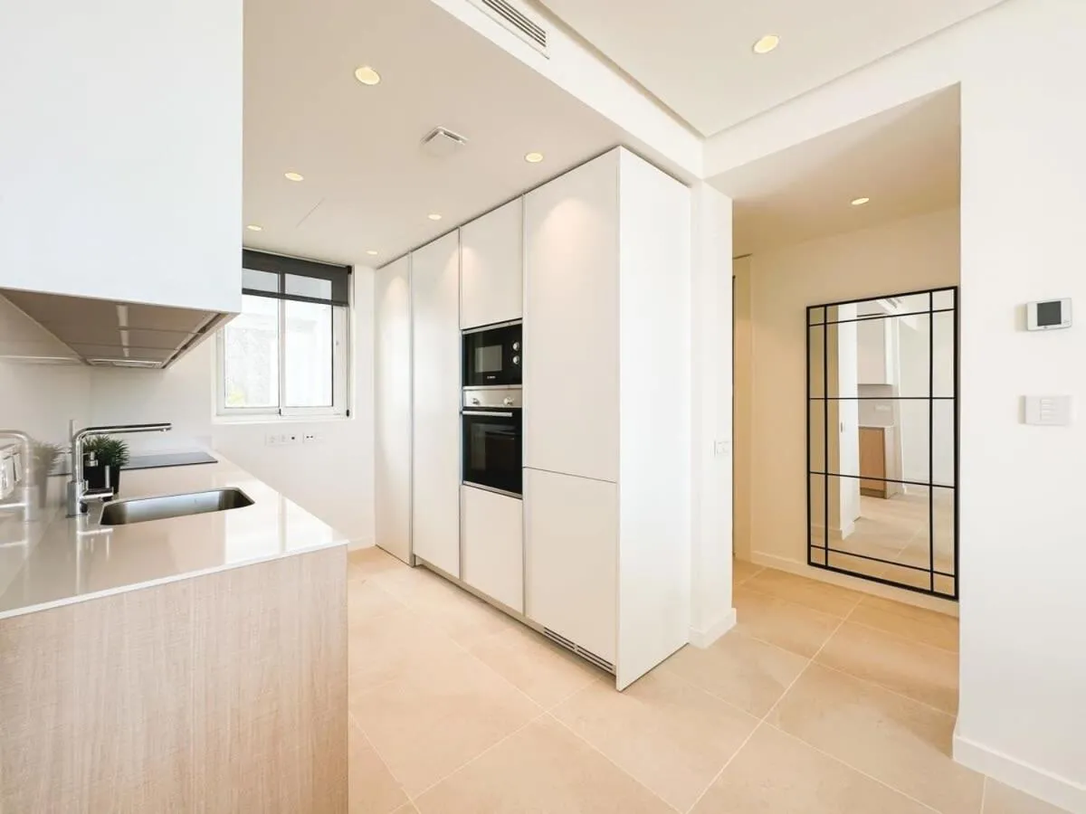 Image 2 of Luxury Palo Alto Apartment Ocean Views Marbella