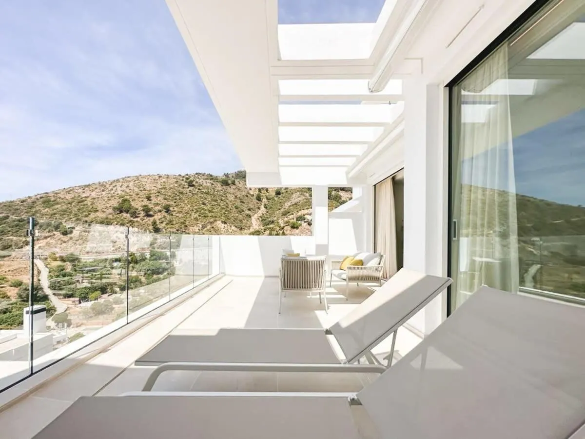 Image 1 of Luxury Palo Alto Apartment Ocean Views Marbella