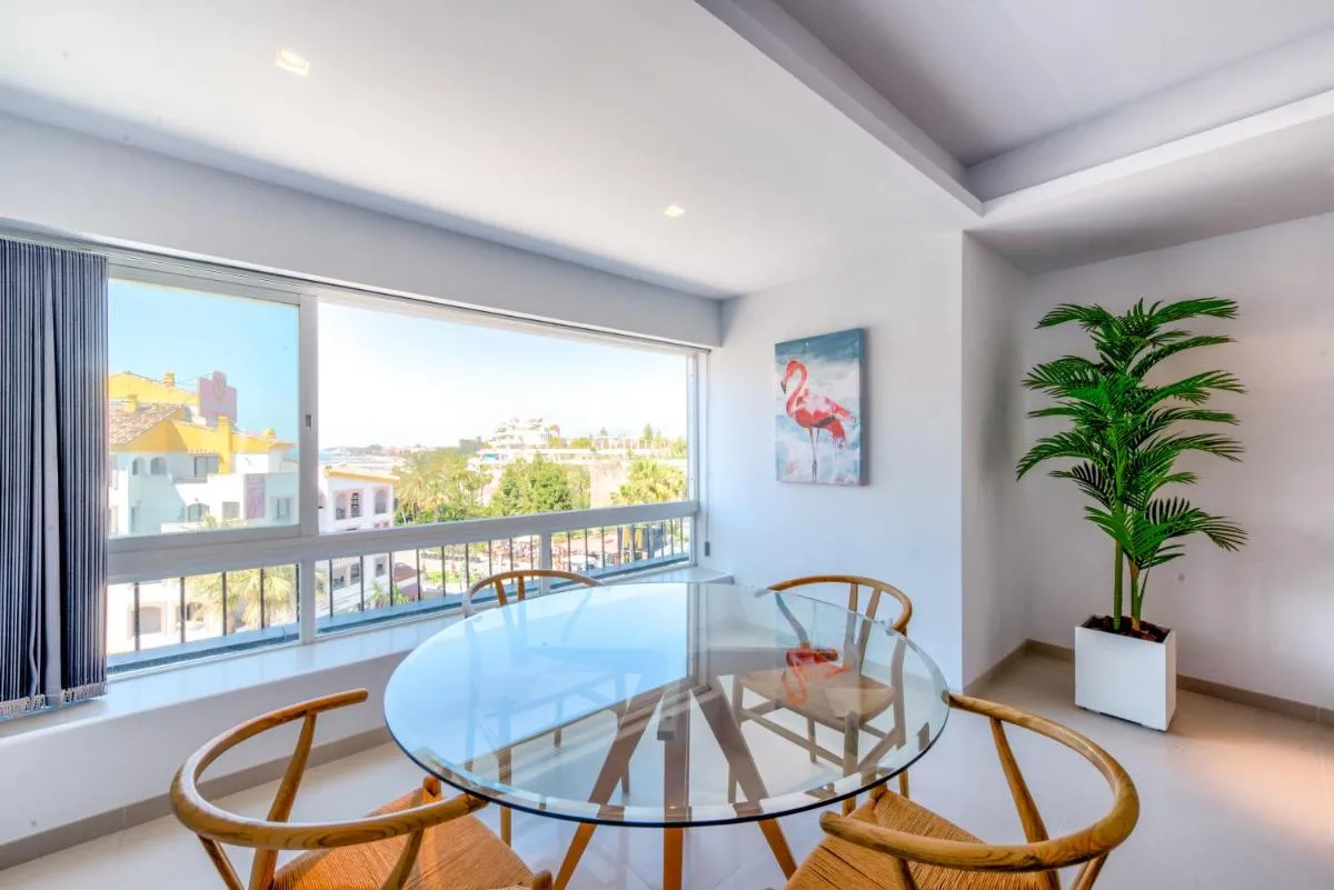 Image 1 of Luxury Penthouse Puerto Banús RDR403