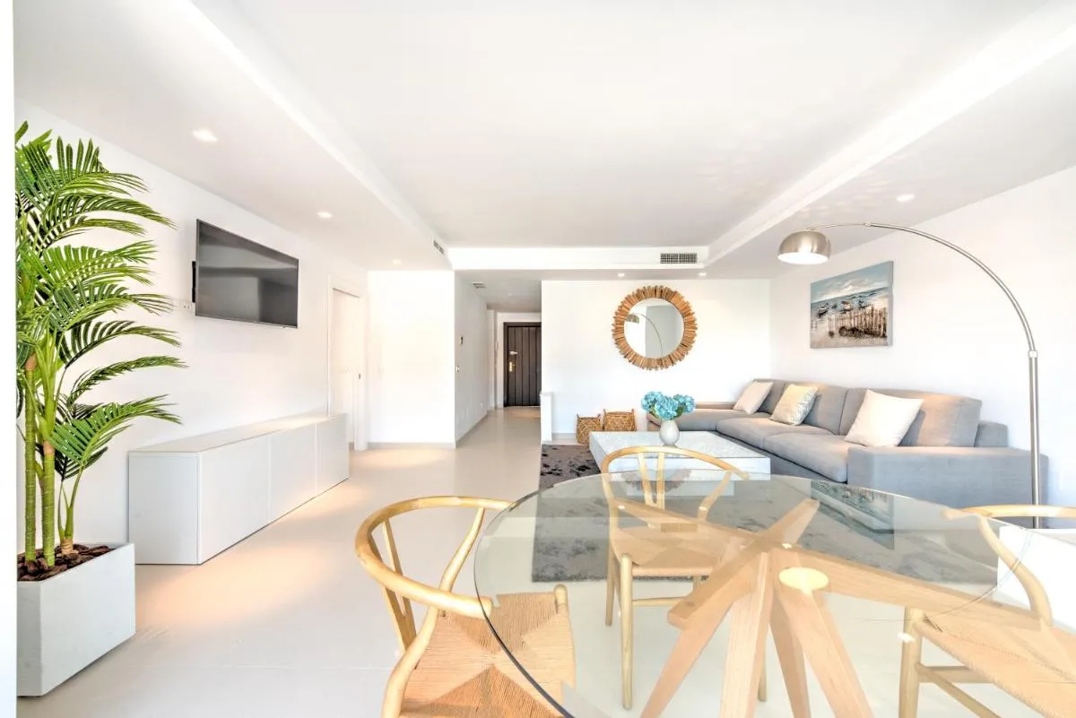 Image 3 of Luxury Penthouse Puerto Banús RDR403