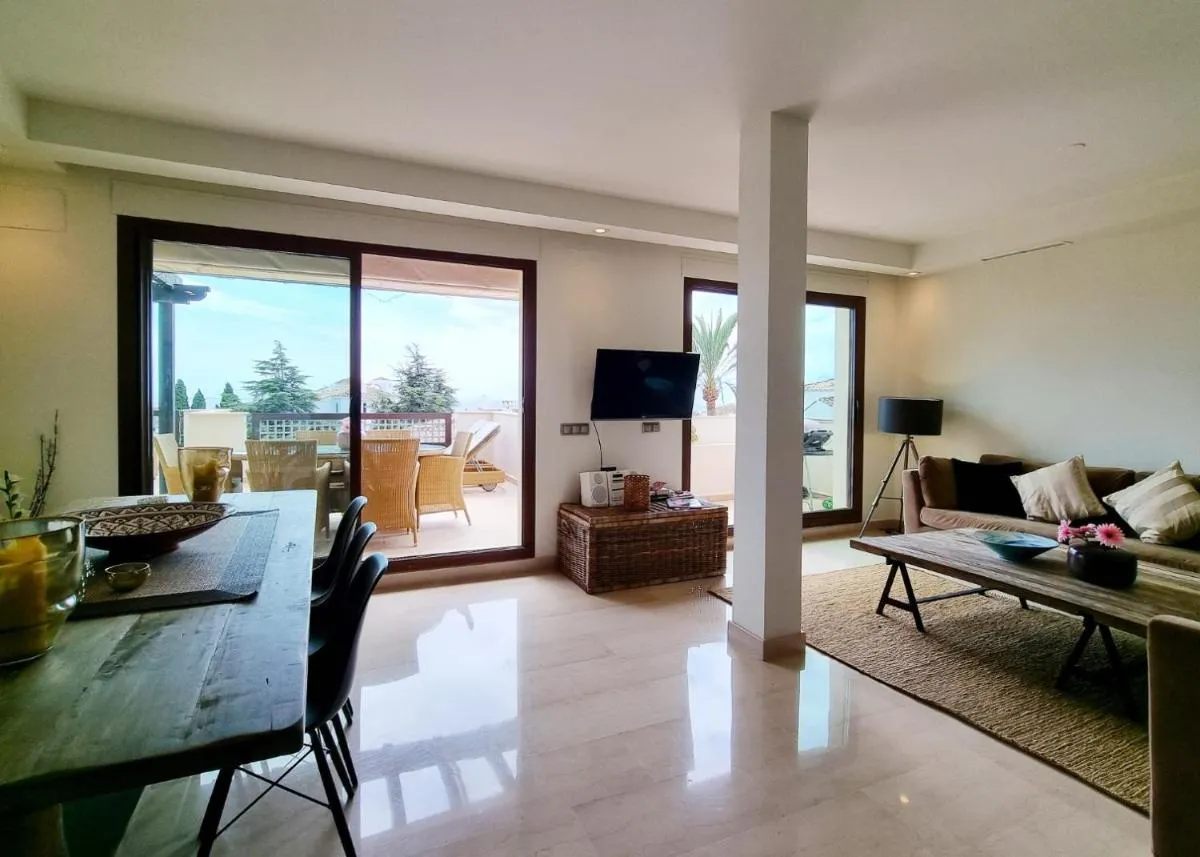 Image 3 of Luxury Penthouse in Medina Banus