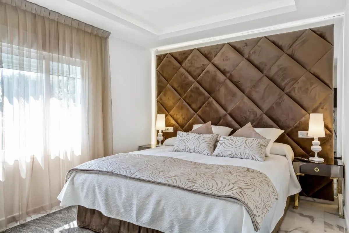 Image 3 of Luxury Villa Marbella with nice garden, Pool and Jacuzzi BY Varenso Holidays