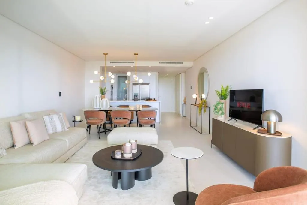 Image 2 of Luxury apartment with Jacuzzi