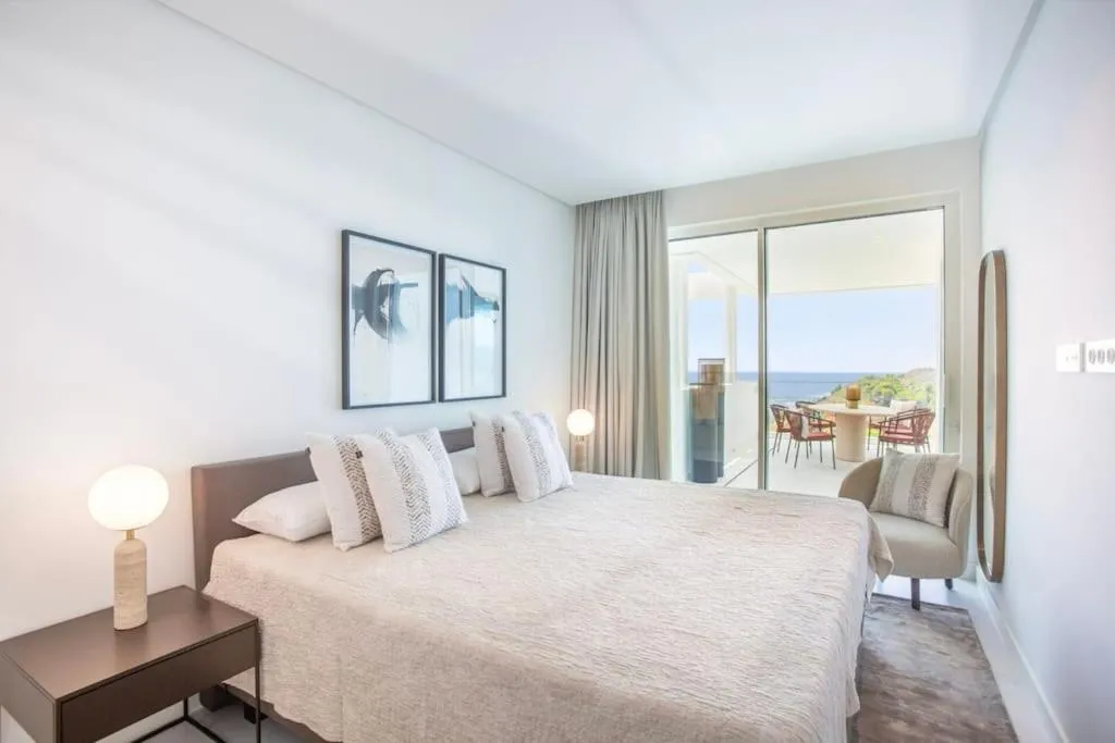 Image 4 of Luxury apartment with Jacuzzi