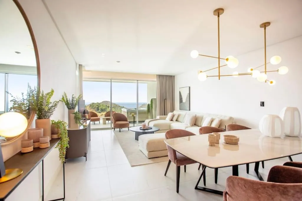 Image 6 of Luxury apartment with Jacuzzi