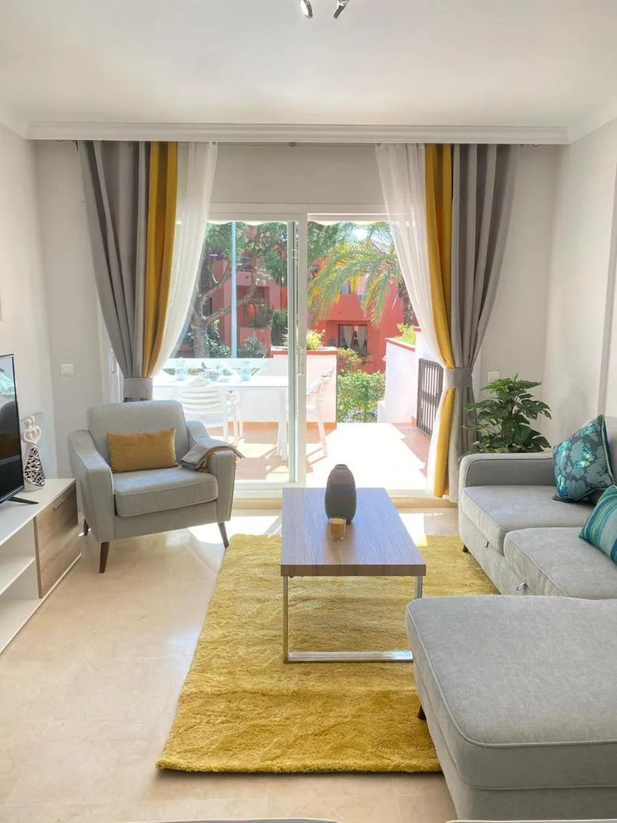 Image 6 of Luxury beach side apartment in Marbella Playa