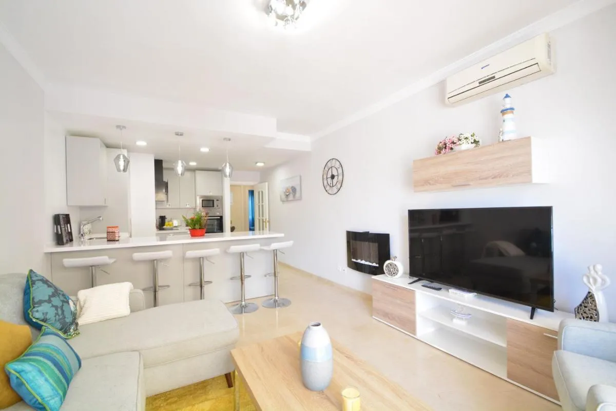 Image 2 of Luxury beach side apartment in Marbella Playa