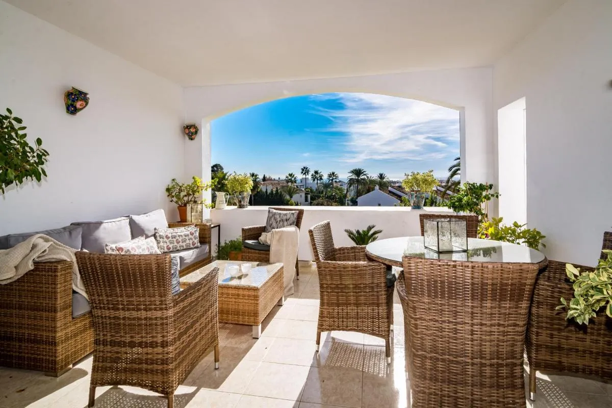 Image 4 of MA – Elegant Apartment with Sea views