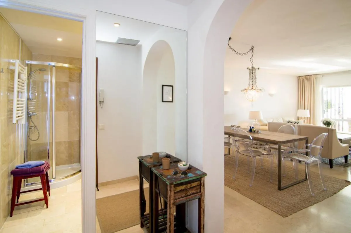 Image 5 of MA – Elegant Apartment with Sea views