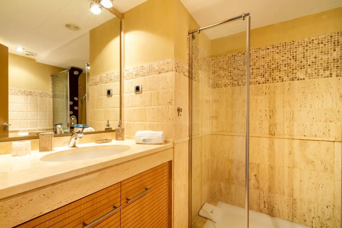 Image 5 of MARBELLA BANUS SUITES – Golden Mile Jardines del Príncipe Apartment 3