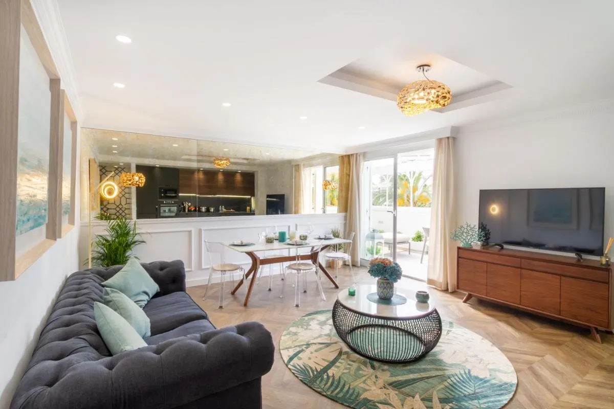 Image 1 of MARBELLA BANUS SUITES – Lily Playas del Duque Banús Beach Apartment