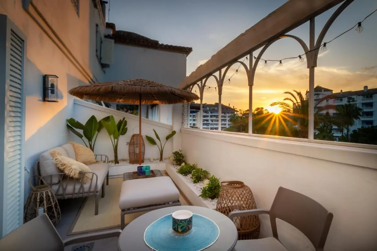 Image 5 of MARBELLA BANUS SUITES – Lily Playas del Duque Banús Beach Apartment