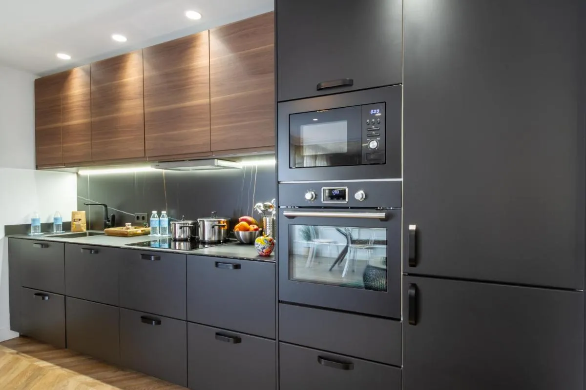 Image 4 of MARBELLA BANUS SUITES – Lily Playas del Duque Banús Beach Apartment