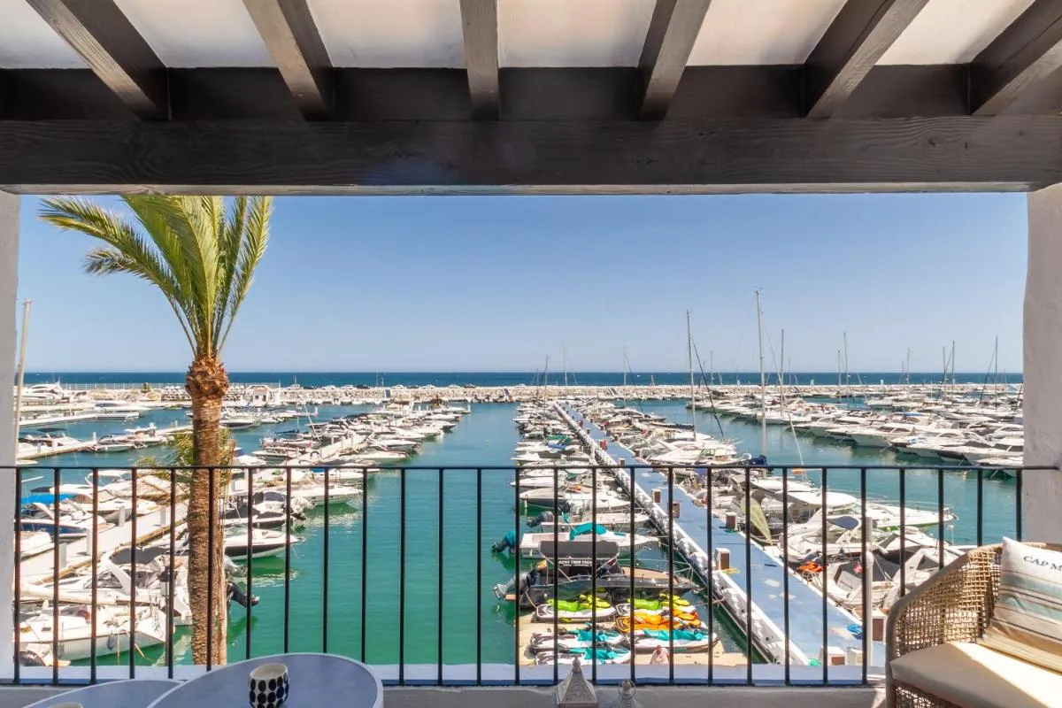 Image 1 of MARBELLA BANUS SUITES – Puerto Banus Marina Harbour Seafront Apartment