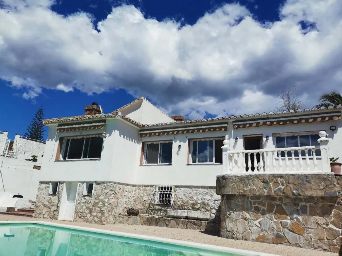 Image 2 of Marbella别墅独立房带泳池