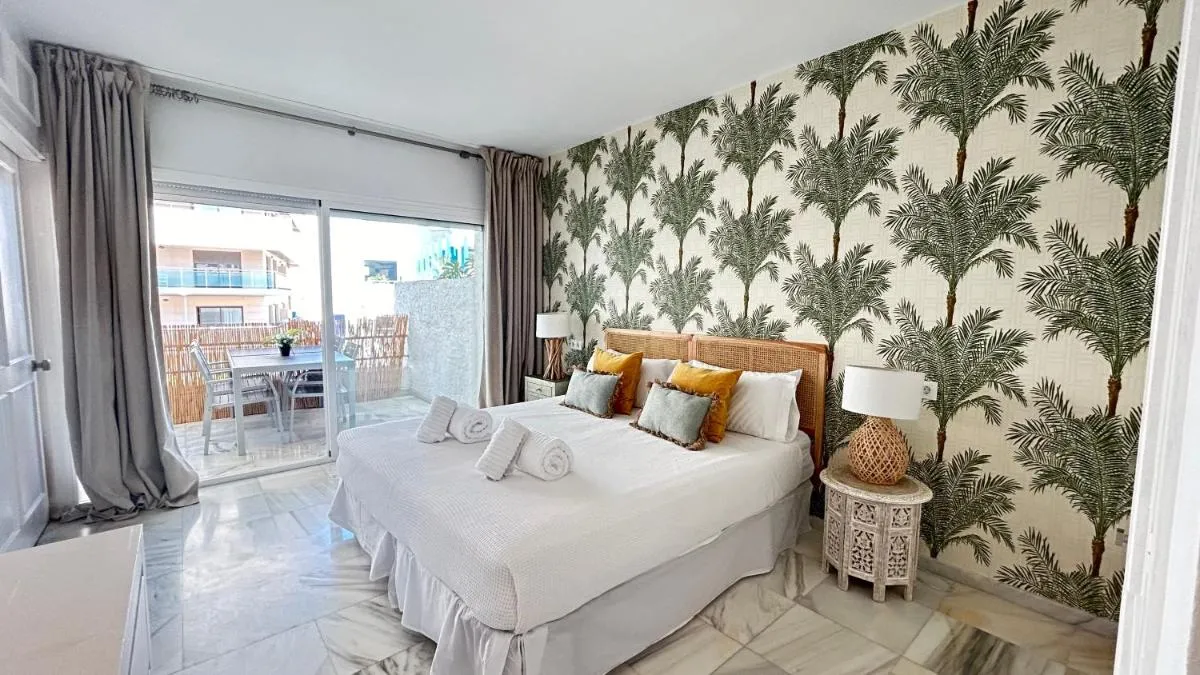 Image 1 of Marbella Center New and Luxurious Apartment on the beach 627