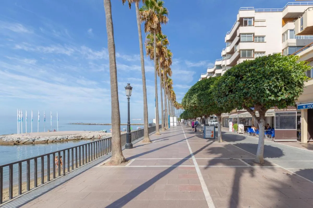 Image 2 of Marbella Centre on the Promenade Beach Front line