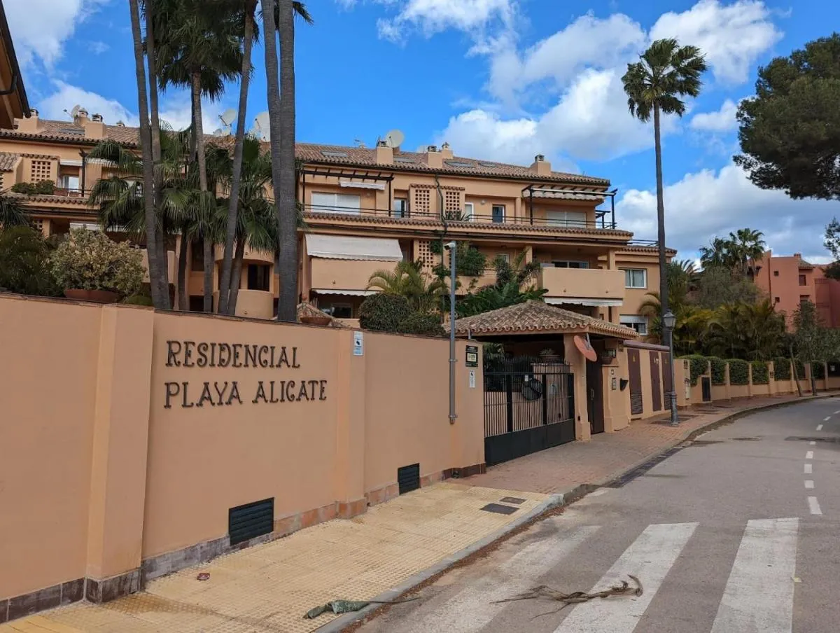 Image 4 of Marbella – Playa Alicate 2br holiday apartment