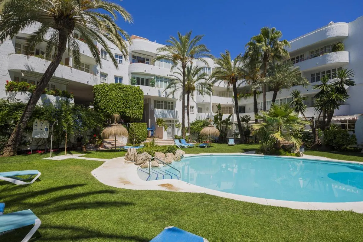 Image 2 of Marbella Real seaside