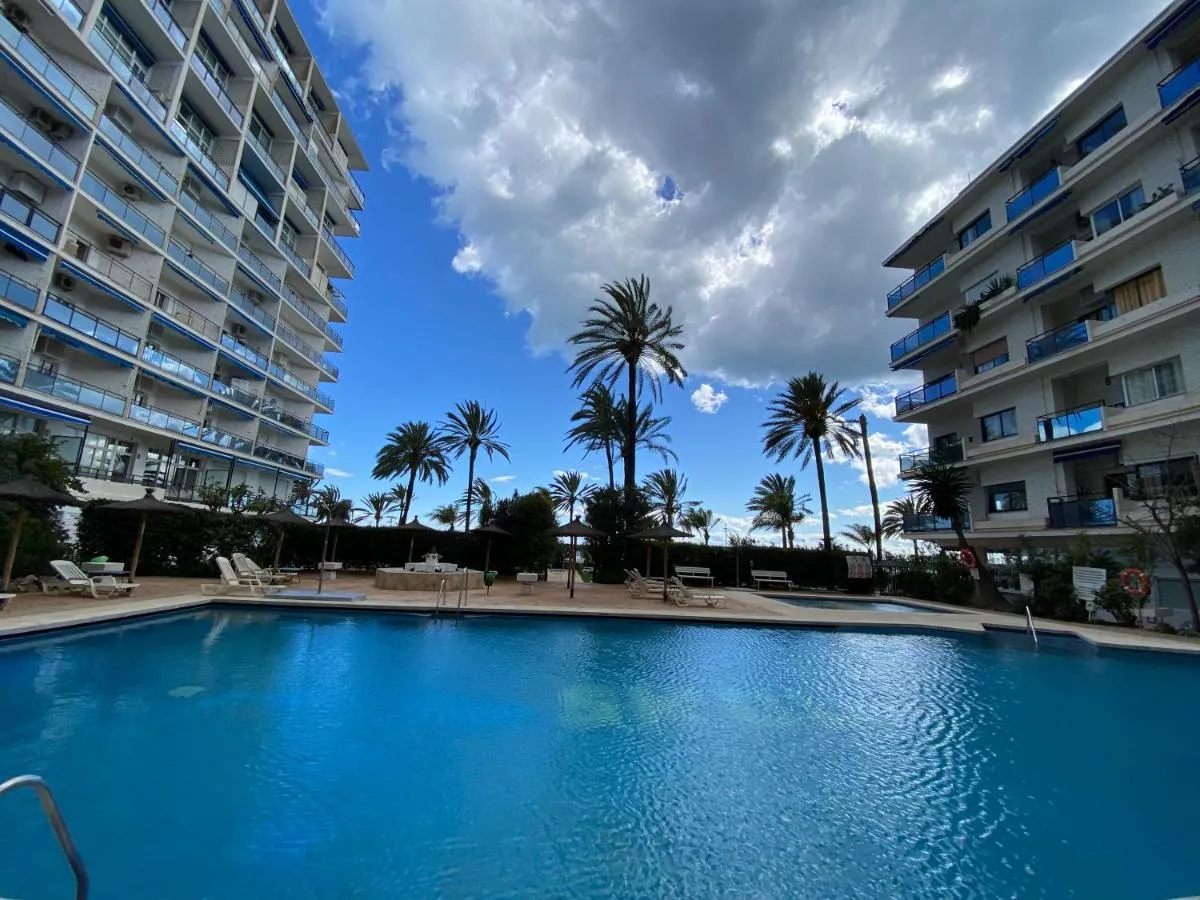Image 1 of Marbella Skol