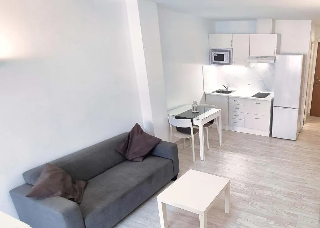 Image of Marino II 206. Great studio second-line to the beach in Marbella centre.