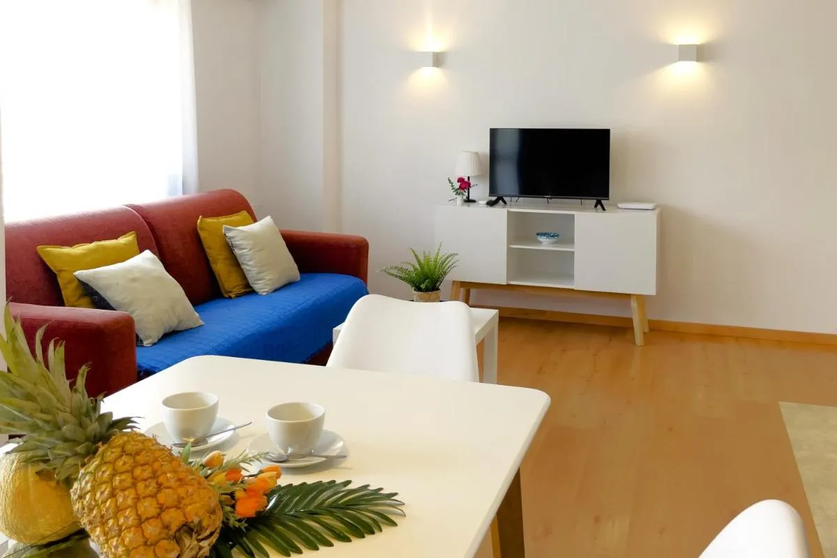 Image 5 of Mediterraneo 508. Fantastic Studio on the Beachfront with Sea Views.