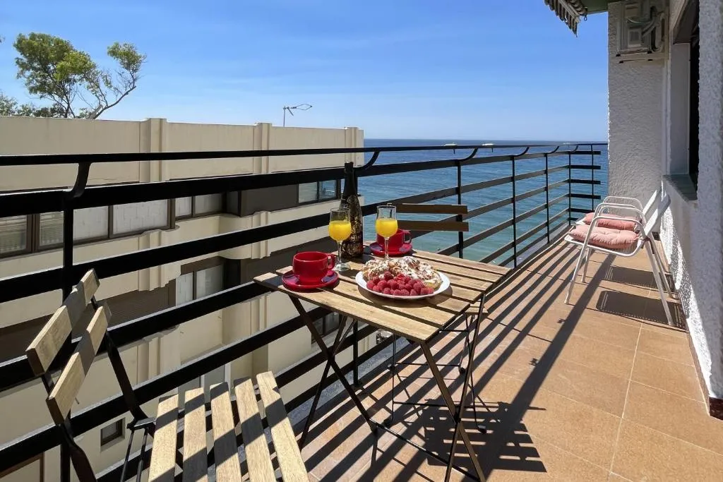 Image of Mediterraneo 508. Fantastic Studio on the Beachfront with Sea Views.