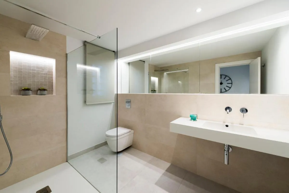 Image 3 of Modern 2 Bedroom Apartment, with Sea Views, in Playas del Duque – Puerto Banús